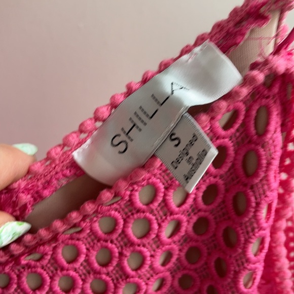 Dress - Picture 5 of 8